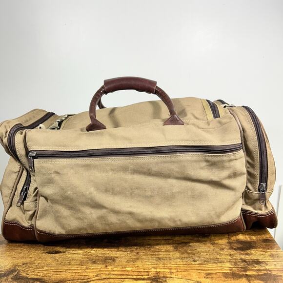 VTG Tan Canvas Leather Battenkill Travel Bag Diamond Bluff Hunting USA 22” - Picture 2 of 16